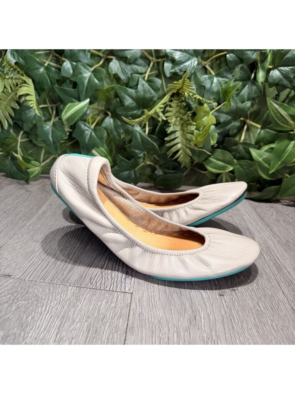 Tieks by Gavrieli Feather Gray Leather Ballet Flats Women's Size 9